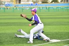 詹姆斯在节目中的言论引发争议，名嘴怒斥其不尊重前辈