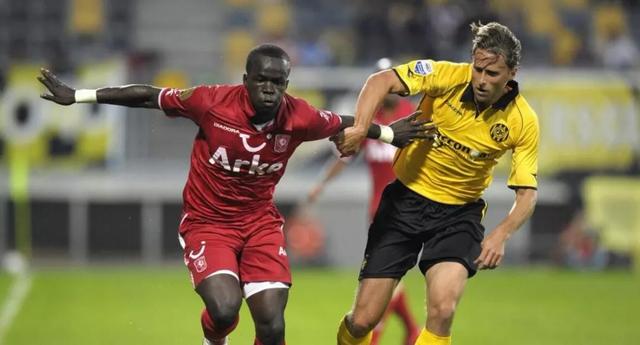 这对许多球 这对许多球