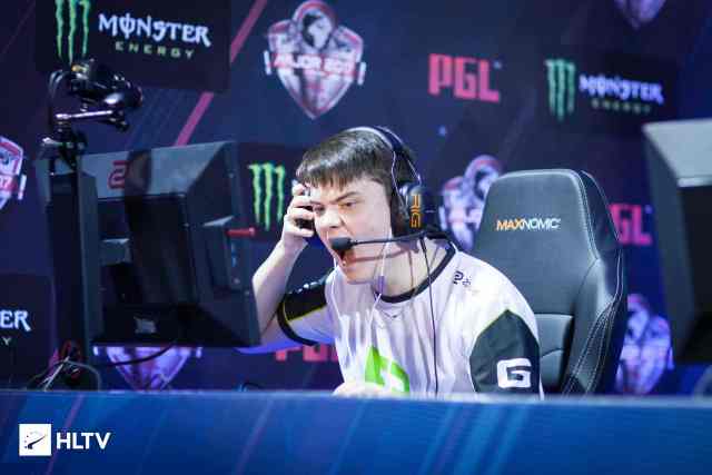 的球迷而言 的球迷而言